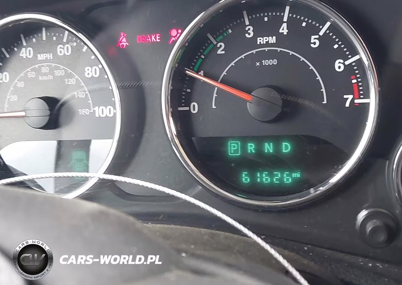 2018 Jeep Wrangler Jk Unlimited Sahara VIN:1C4BJWEG6JL902389 - 15