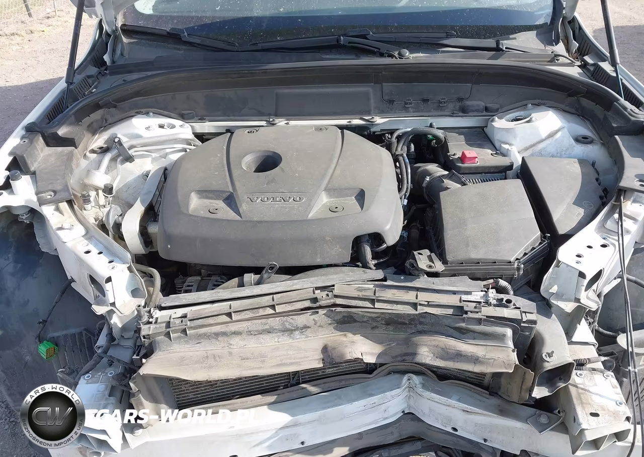 2018 Volvo Xc60 T5 Momentum VIN:LYV102RK2JB087635 - 10