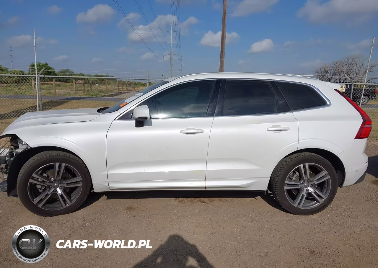 2018 Volvo Xc60 T5 Momentum VIN:LYV102RK2JB087635 - 14