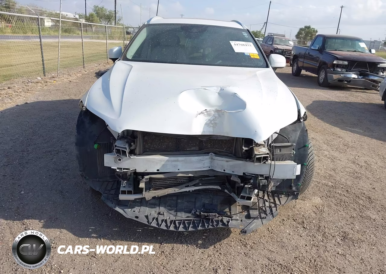 2018 Volvo Xc60 T5 Momentum VIN:LYV102RK2JB087635 - 6