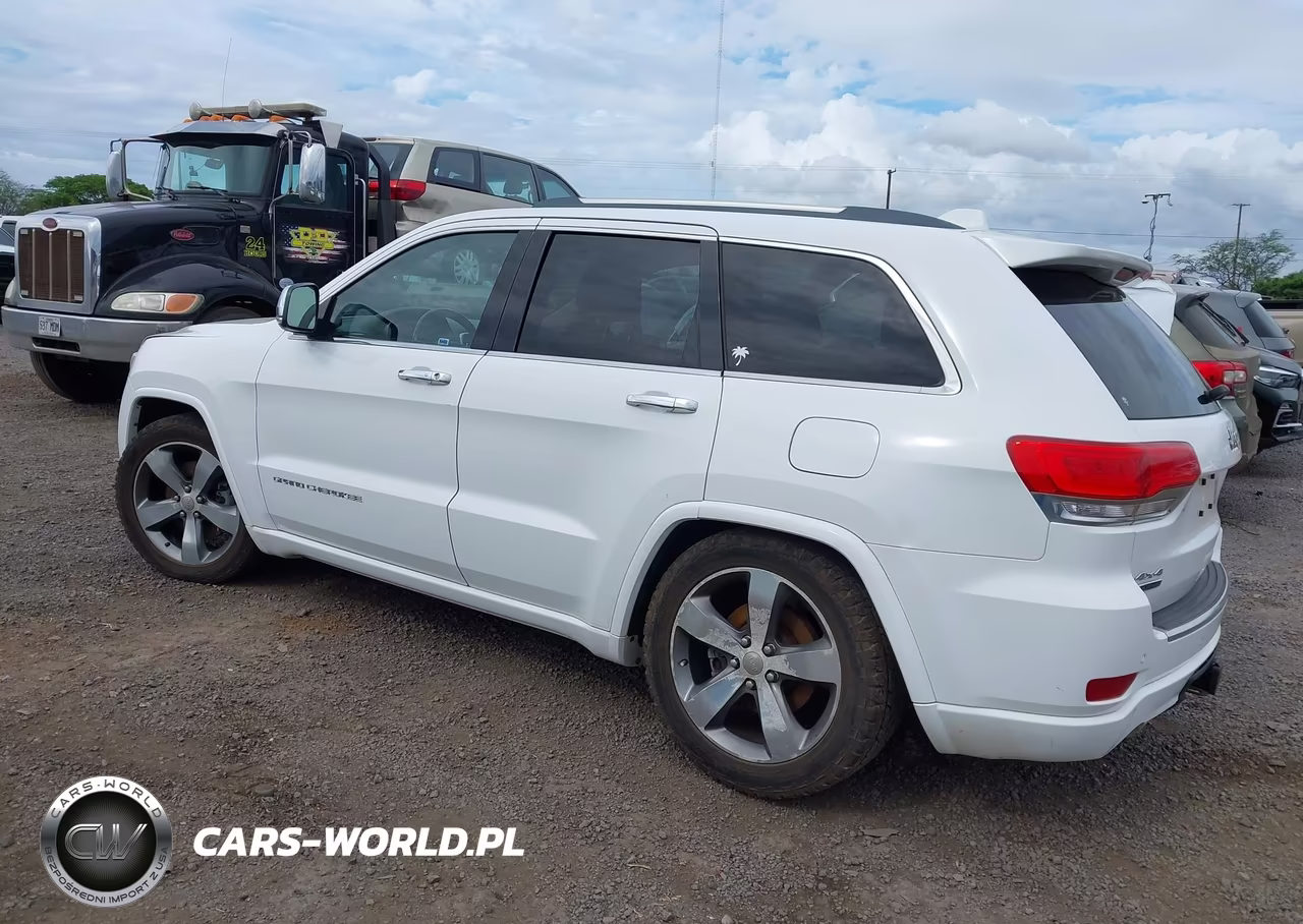 2015 Jeep Grand Cherokee Overland VIN:1C4RJFCM0FC747322 - 3