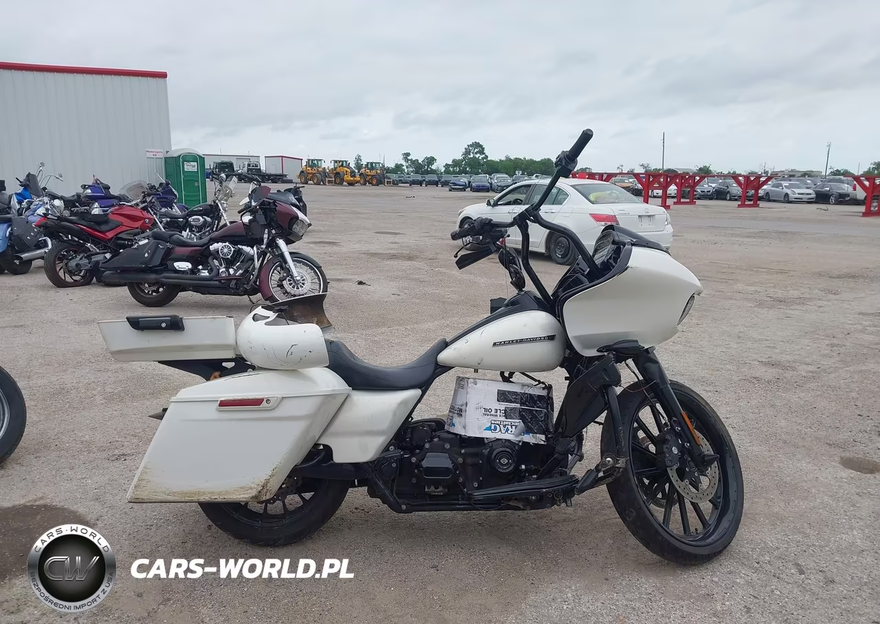 2018 Harley-Davidson Fltrxs Road Glide Special VIN:1HD1KTC14JB605552 - 11