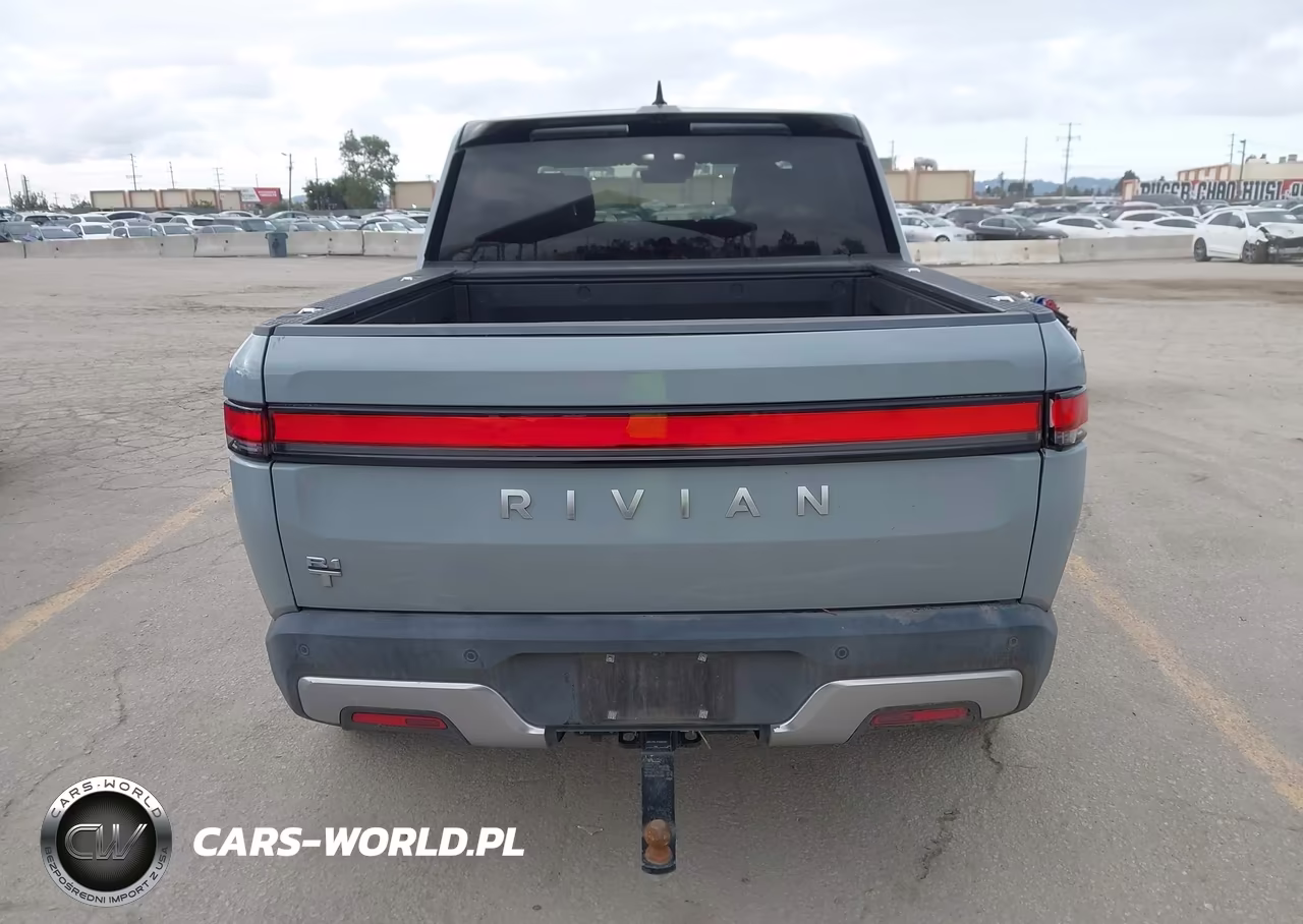 2023 Rivian R1T Adventure-Adventure Dual Motor Large Pack-Adventure Dual Motor Max Pack VIN:7FCTGBAA6PN026914 - 16
