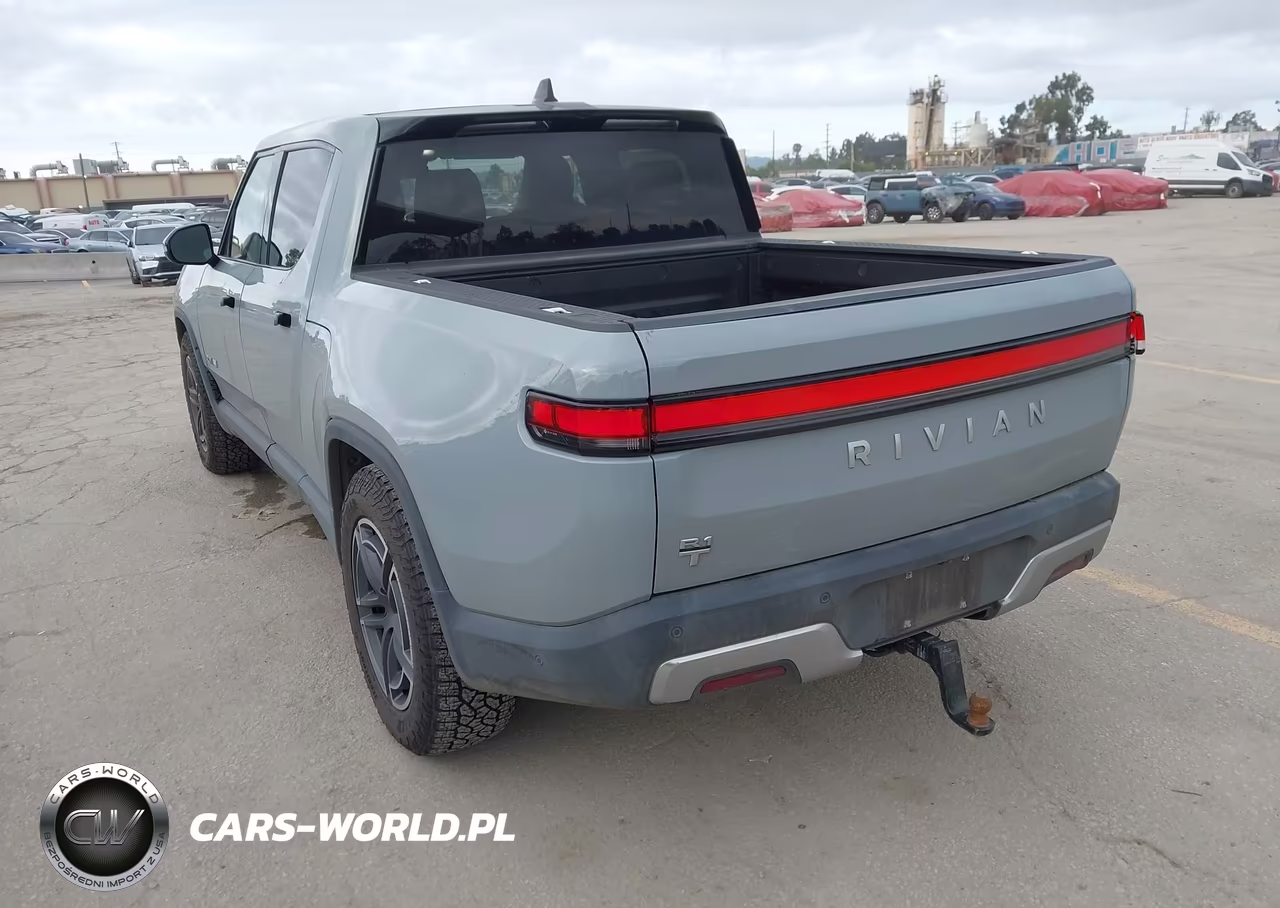 2023 Rivian R1T Adventure-Adventure Dual Motor Large Pack-Adventure Dual Motor Max Pack VIN:7FCTGBAA6PN026914 - 3