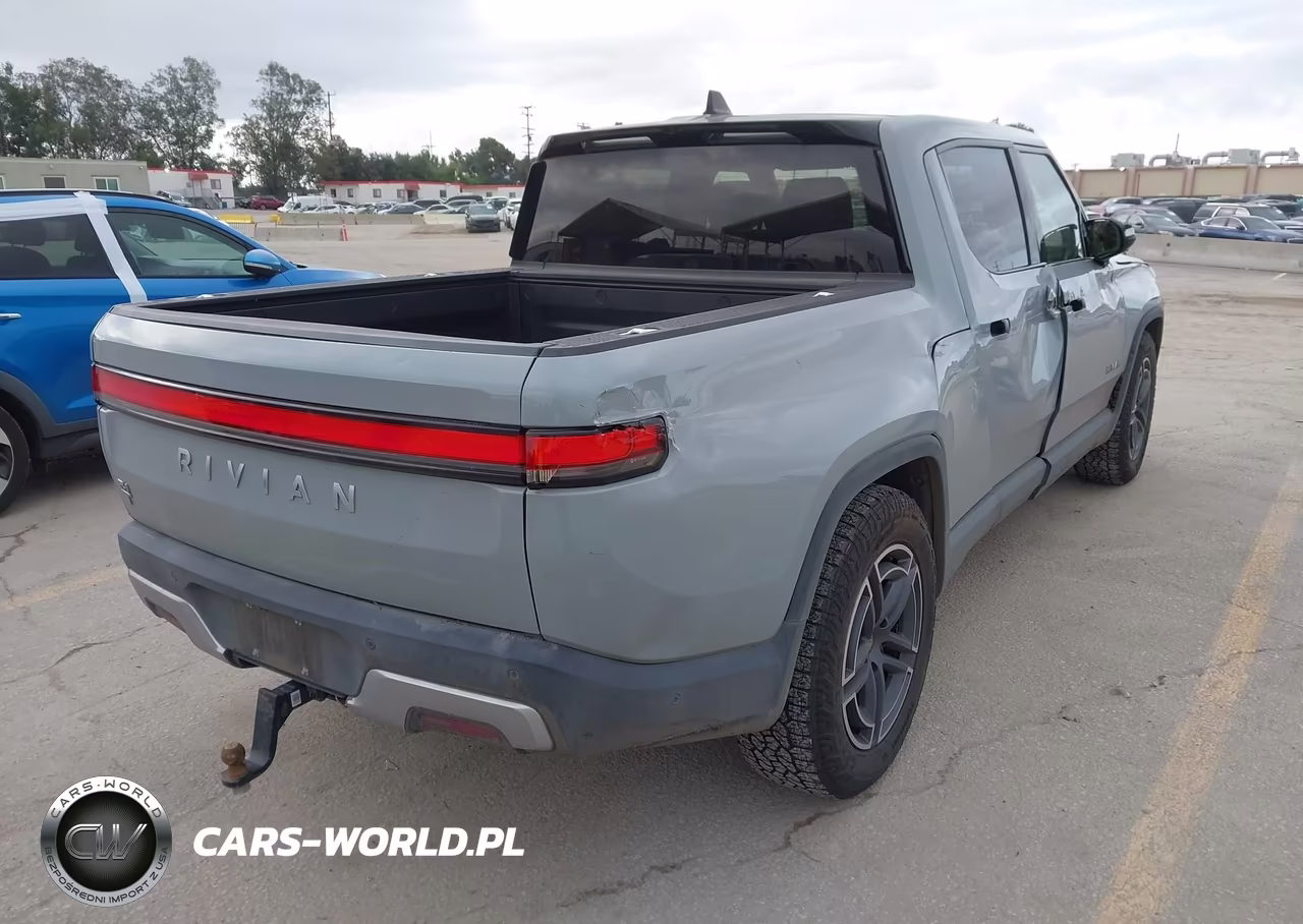 2023 Rivian R1T Adventure-Adventure Dual Motor Large Pack-Adventure Dual Motor Max Pack VIN:7FCTGBAA6PN026914 - 4