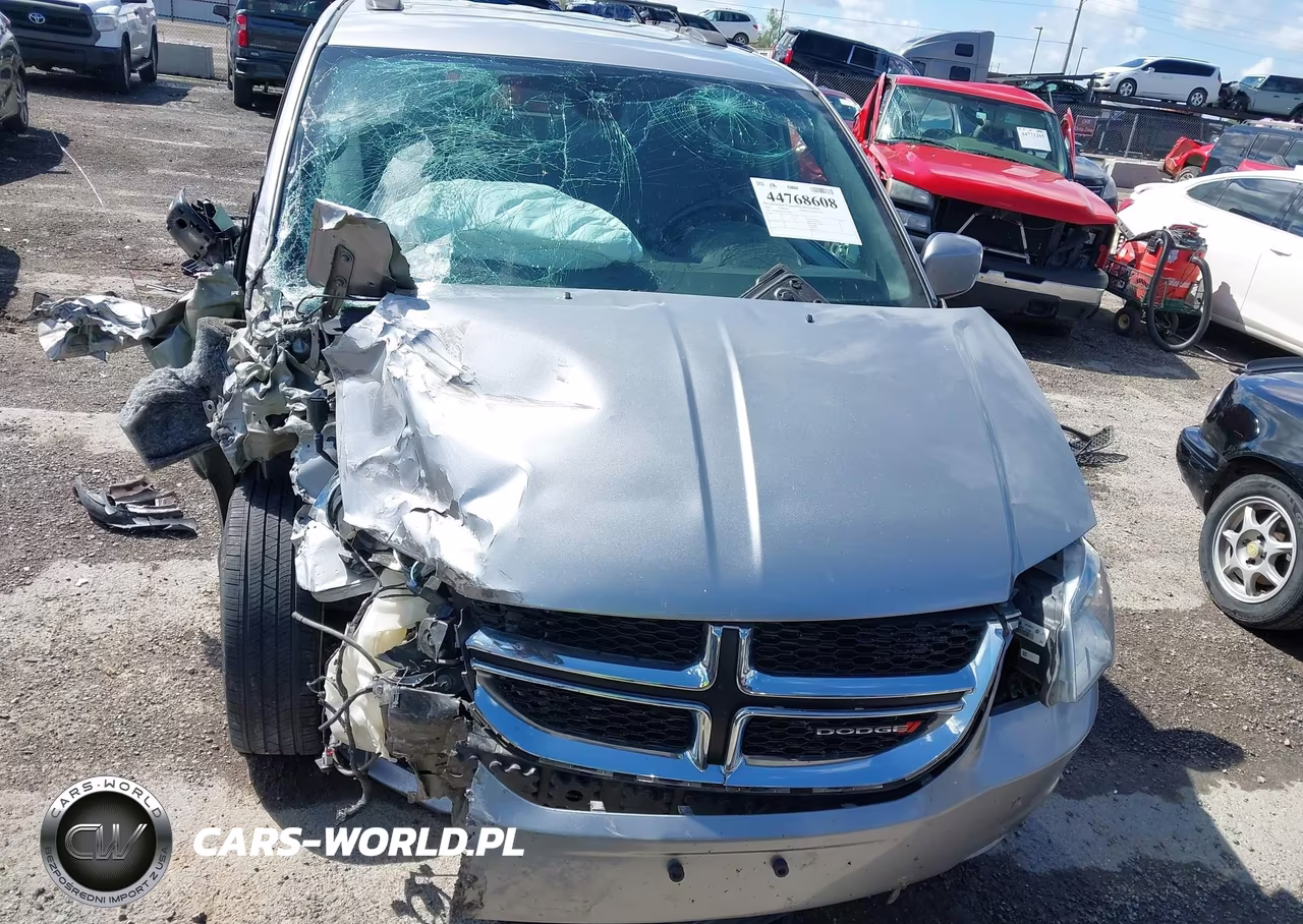 2020 Dodge Grand Caravan Sxt VIN:2C4RDGCG7LR253629 - 13