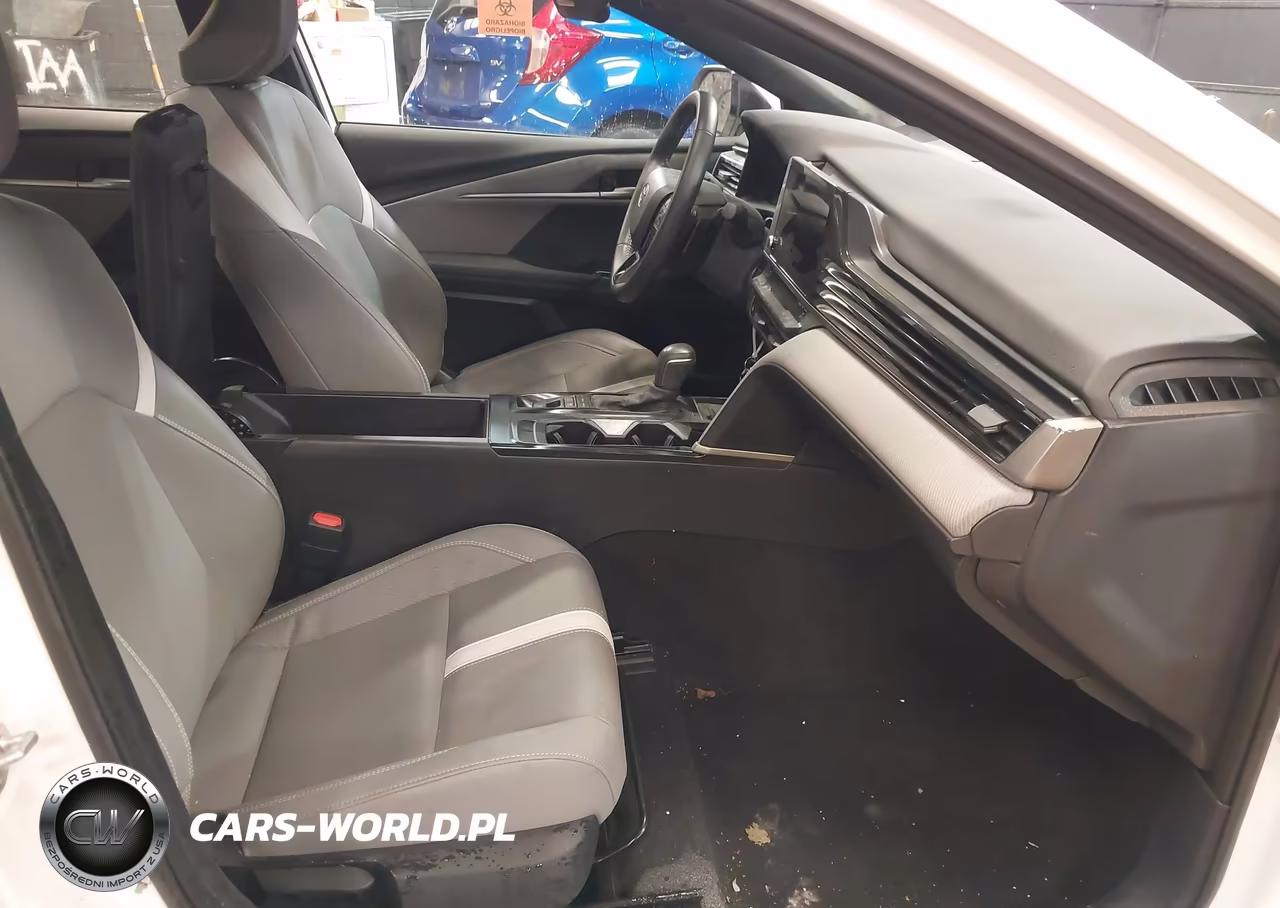 2025 Toyota Camry Se VIN:4T1DAACKXSU085356 - 5