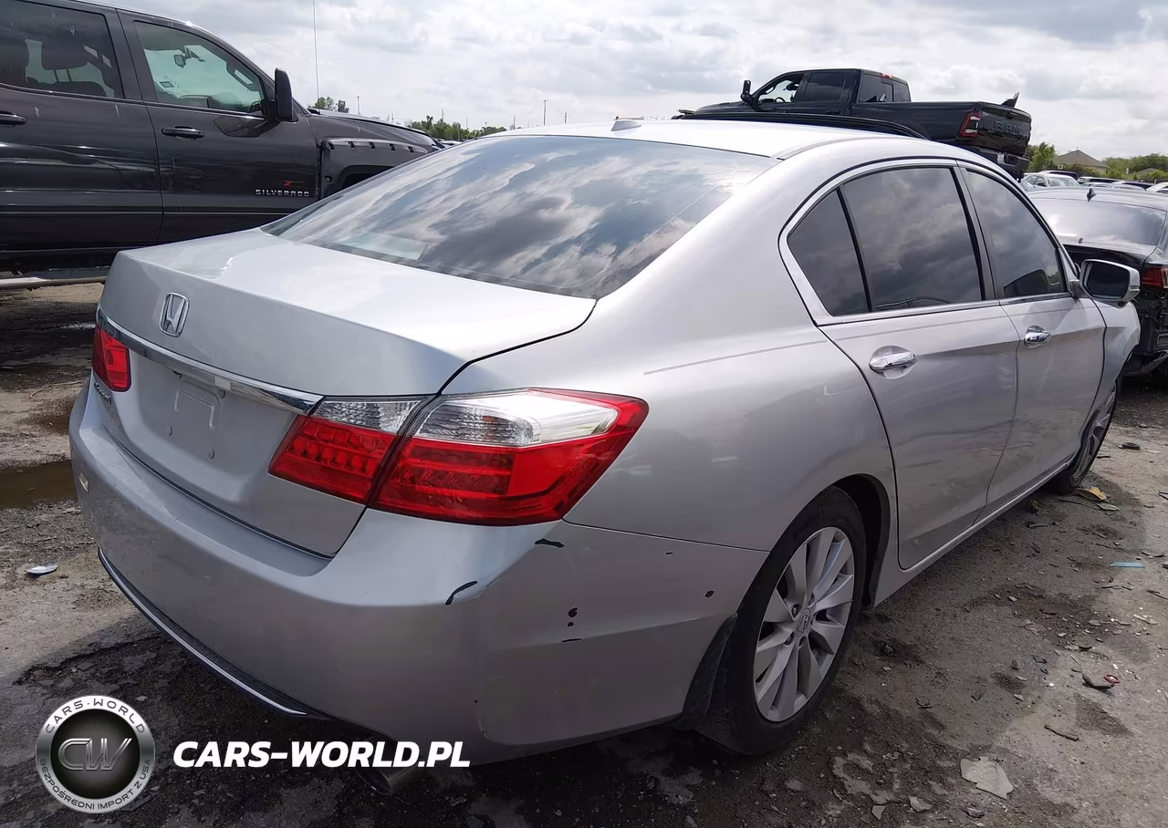 2015 Honda Accord Ex-L VIN:1HGCR2F83FA098067 - 4