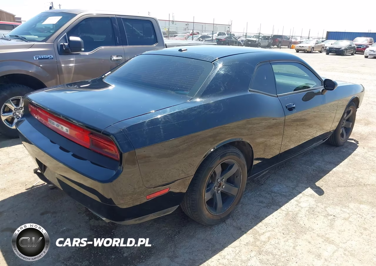 2013 Dodge Challenger Sxt VIN:2C3CDYAG6DH511973 - 4