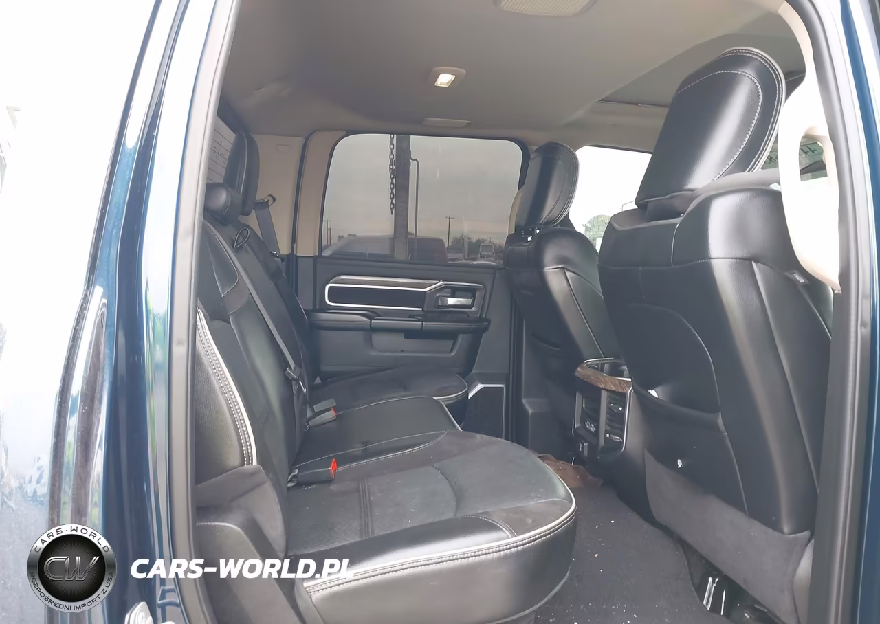 2021 Ram 3500 Laramie 4X4 8' Box VIN:3C63RRJL4MG688951 - 7