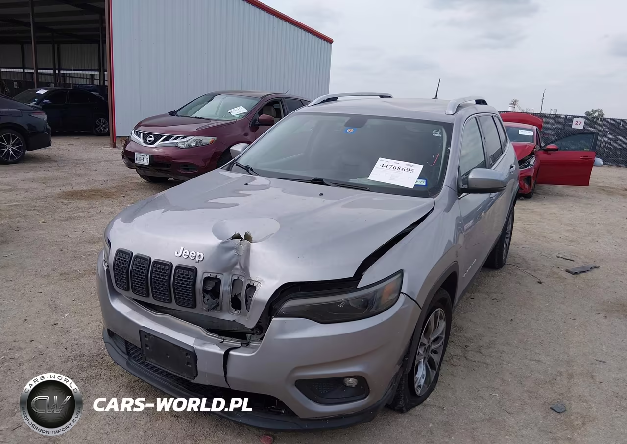 2019 Jeep Cherokee Latitude Plus Fwd VIN:1C4PJLLBXKD265711 - 2