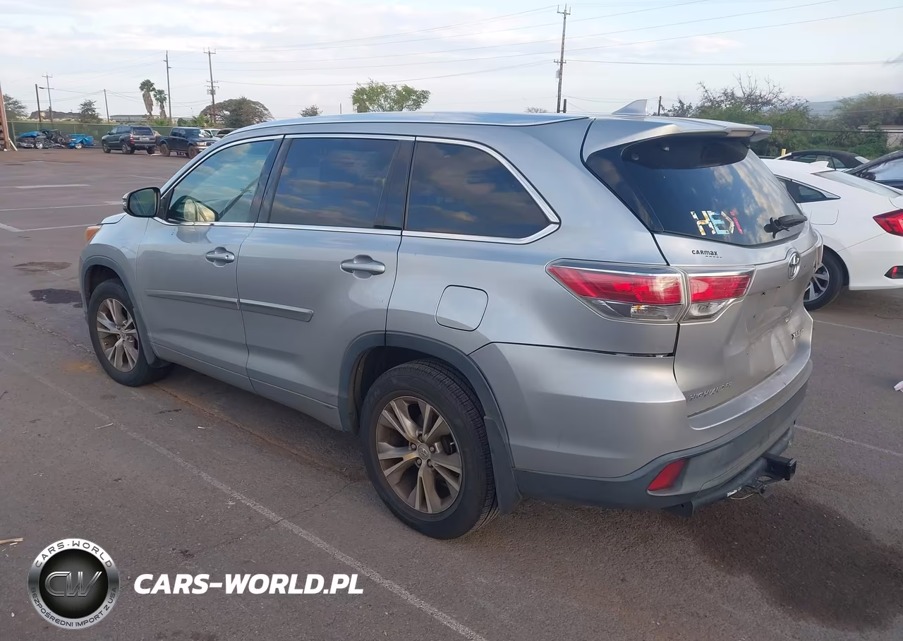 2015 Toyota Highlander Xle V6 VIN:5TDJKRFH0FS186919 - 3