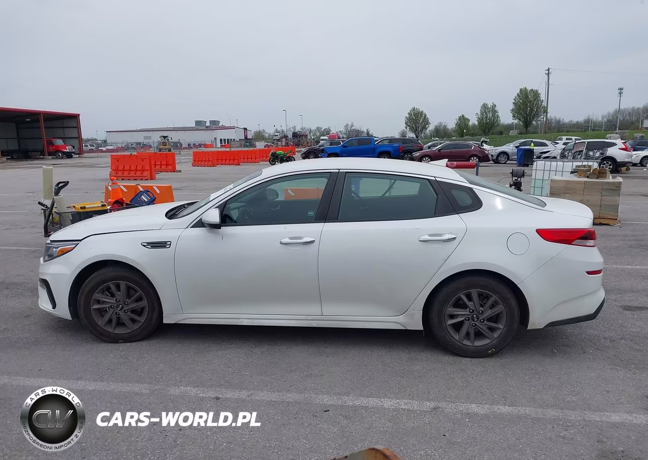 2020 Kia Optima Lx VIN:5XXGT4L39LG451918 - 15