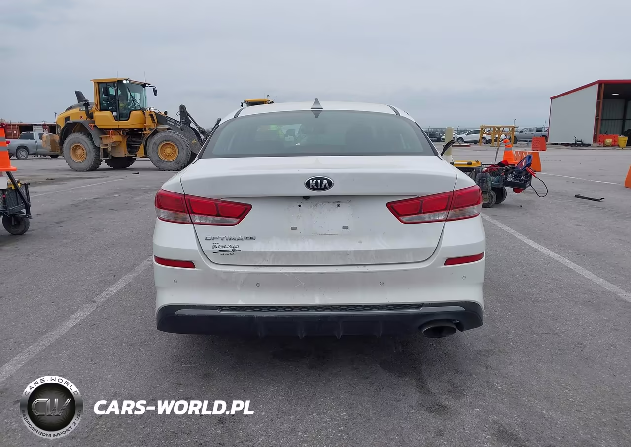 2020 Kia Optima Lx VIN:5XXGT4L39LG451918 - 17
