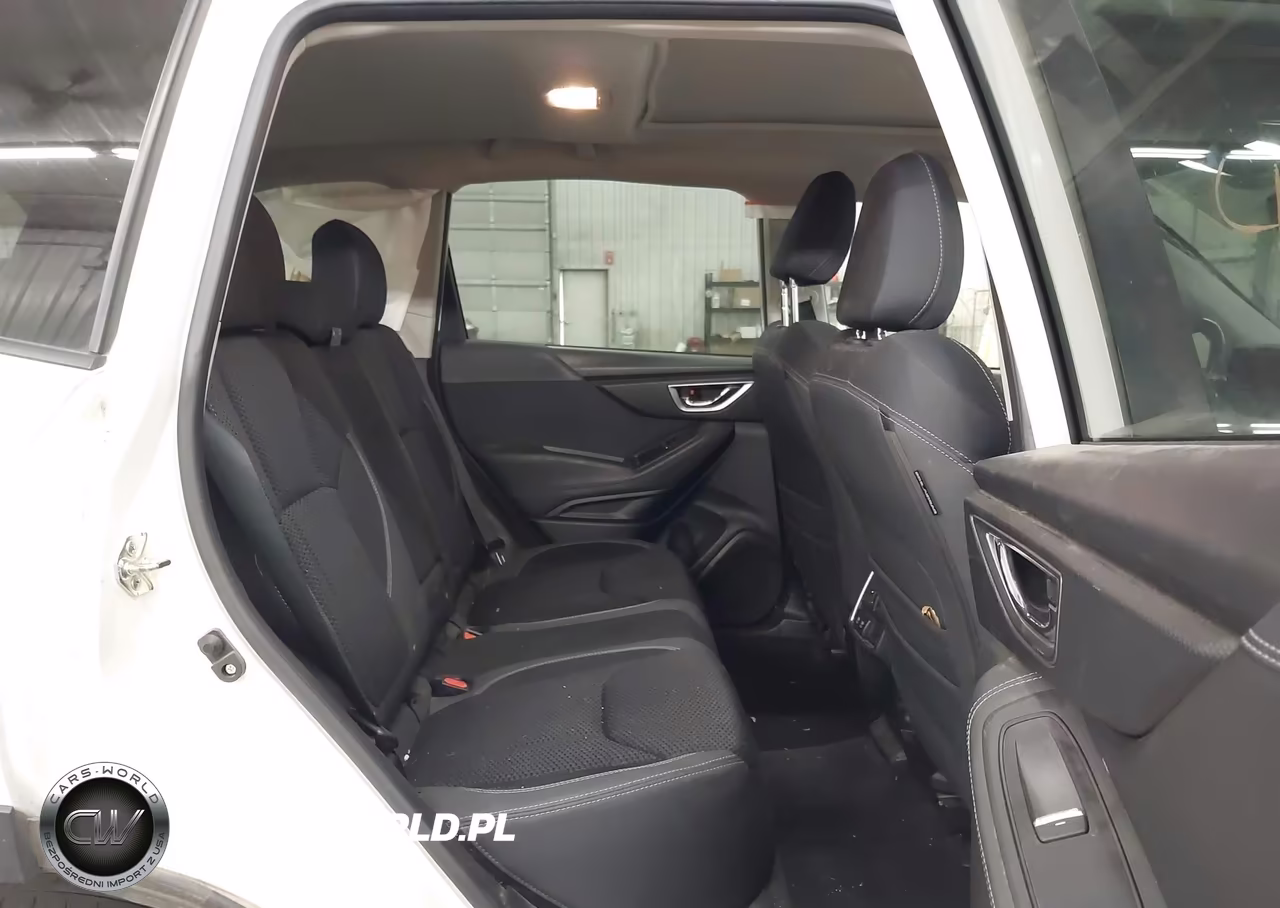 2019 Subaru Forester Premium VIN:JF2SKAGC7KH485803 - 8