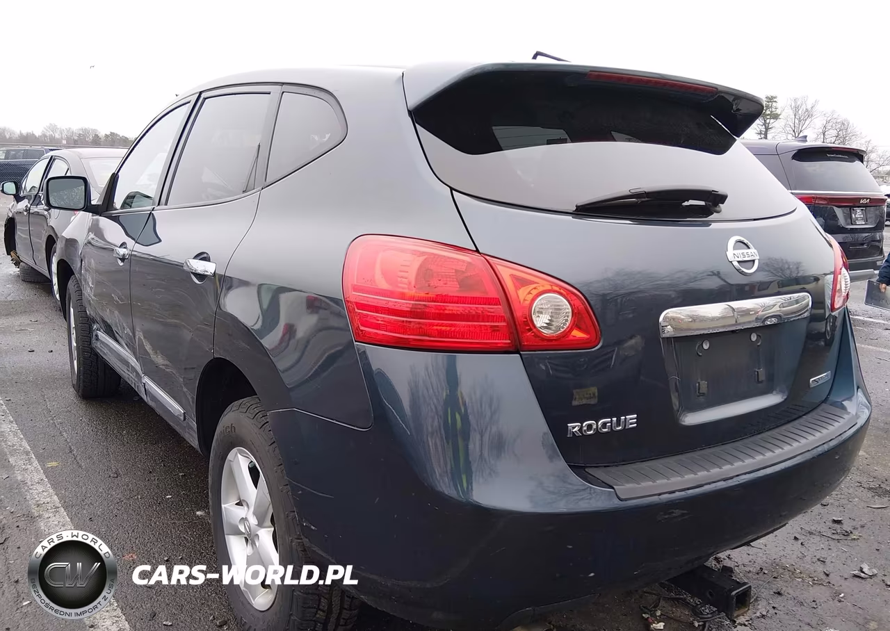 2013 Nissan Rogue S VIN:JN8AS5MT8DW554555 - 3