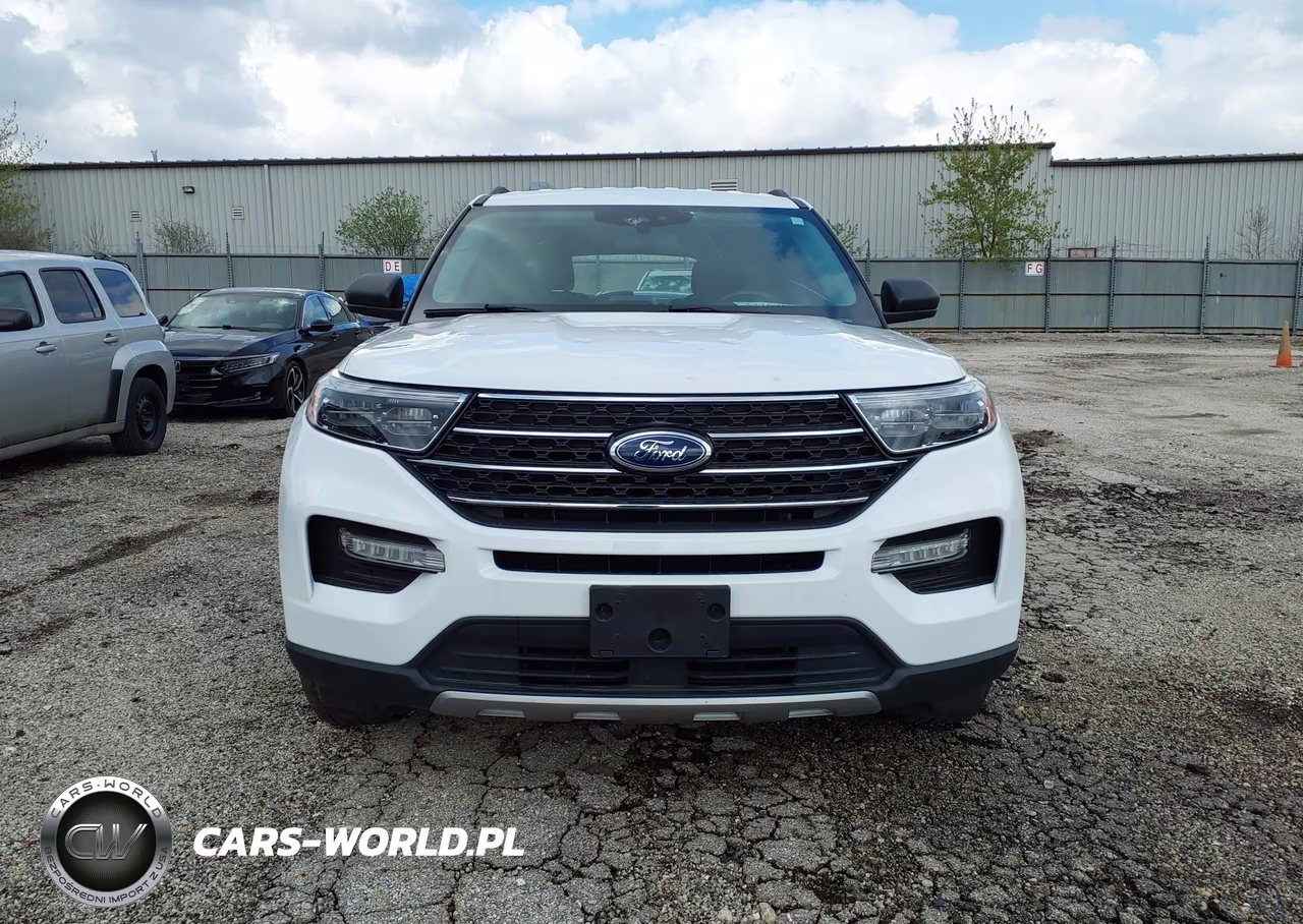 2021 Ford Explorer Xlt VIN:1FMSK8DHXMGA79459 - 12