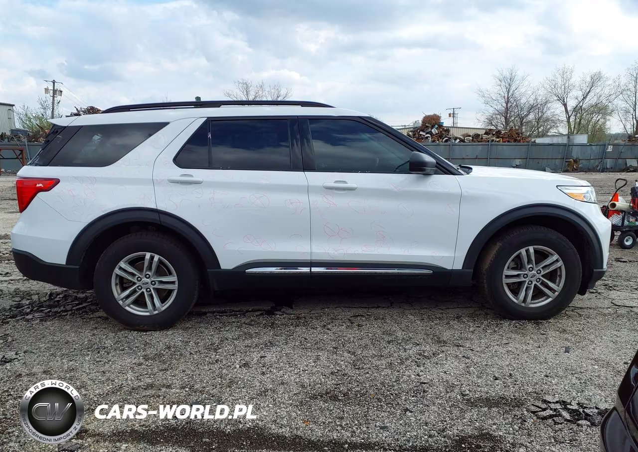 2021 Ford Explorer Xlt VIN:1FMSK8DHXMGA79459 - 13