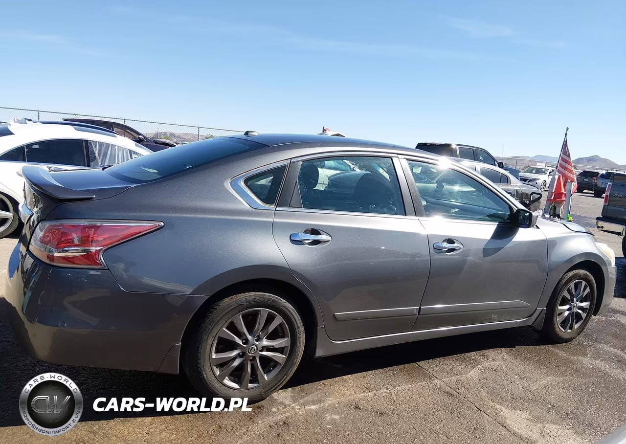 2015 Nissan Altima 2.5 S VIN:1N4AL3AP8FN905841 - 13