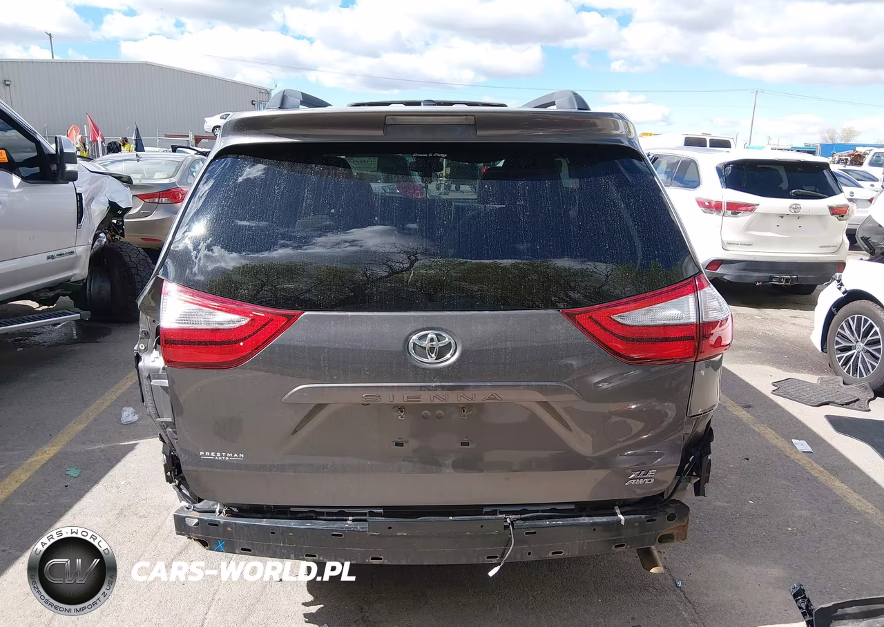 2017 Toyota Sienna Xle 7 Passenger VIN:5TDDZ3DC2HS178076 - 17