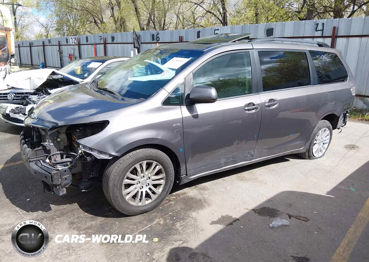 2017 Toyota Sienna Xle 7 Passenger VIN:5TDDZ3DC2HS178076 - 2