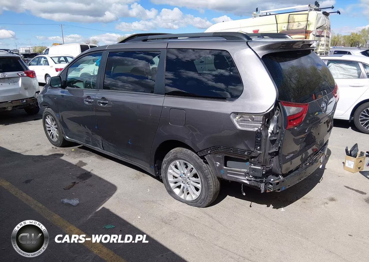 2017 Toyota Sienna Xle 7 Passenger VIN:5TDDZ3DC2HS178076 - 3