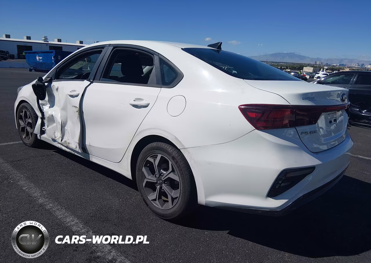 2021 Kia Forte Lxs VIN:3KPF24AD7ME350493 - 3