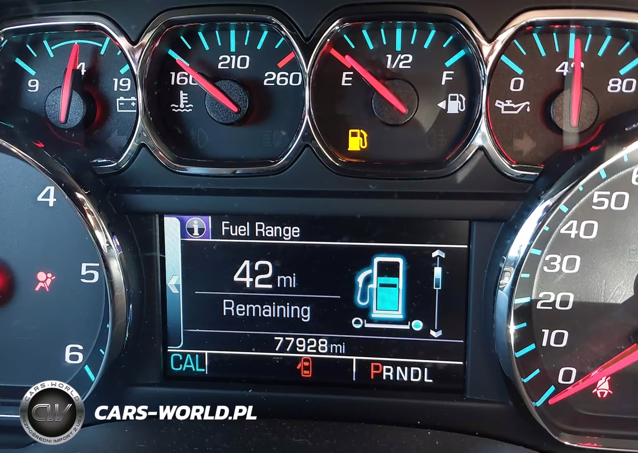 2017 Chevrolet Tahoe Ls VIN:1GNSCAKCXHR405584 - 15