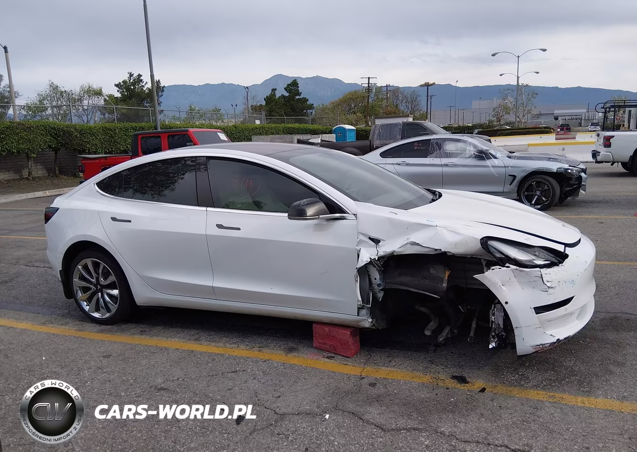 2018 Tesla Model 3 Long Range-Performance VIN:5YJ3E1EB9JF135530 - 14
