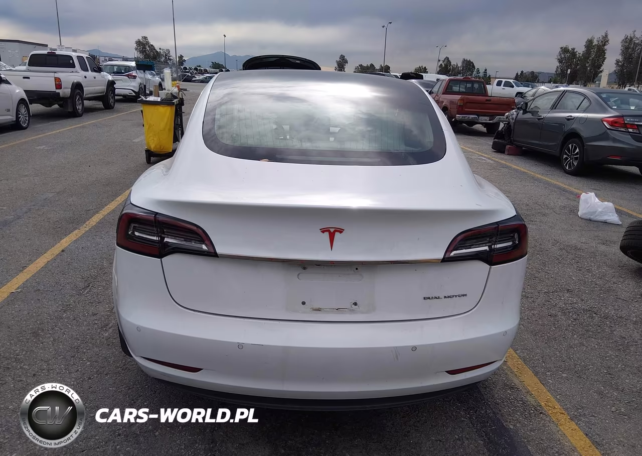 2018 Tesla Model 3 Long Range-Performance VIN:5YJ3E1EB9JF135530 - 17