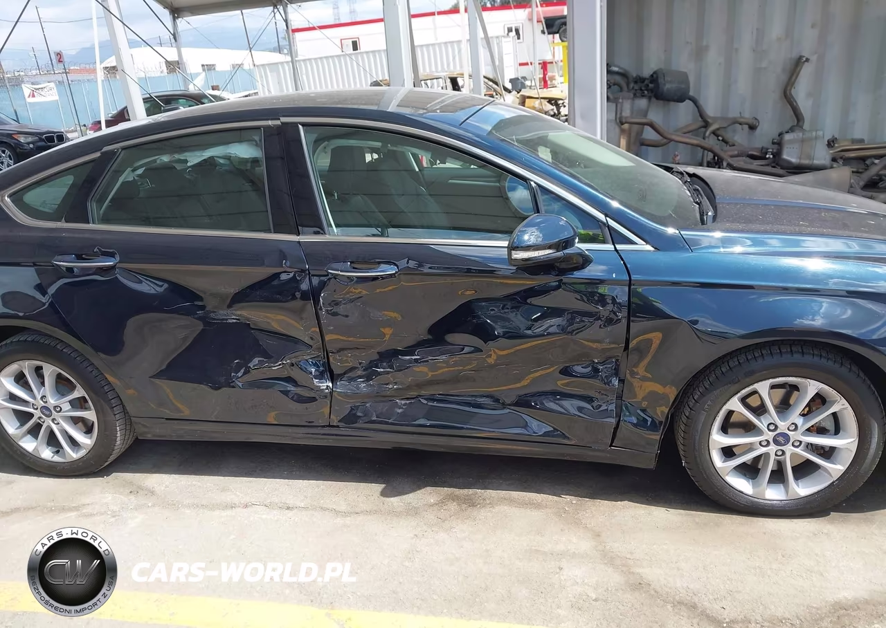 2020 Ford Fusion Plug-In Hybrid Titanium VIN:3FA6P0SU0LR126987 - 13