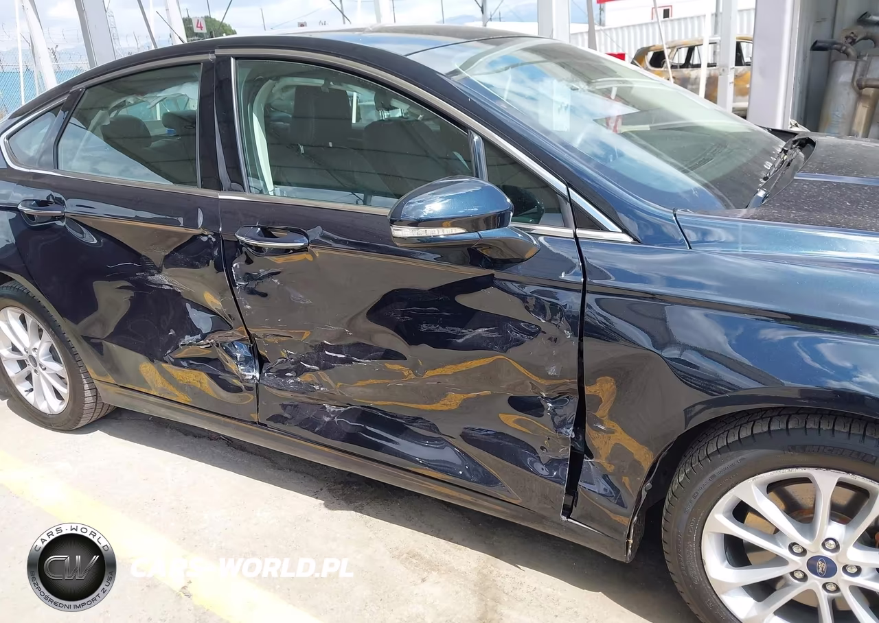2020 Ford Fusion Plug-In Hybrid Titanium VIN:3FA6P0SU0LR126987 - 6