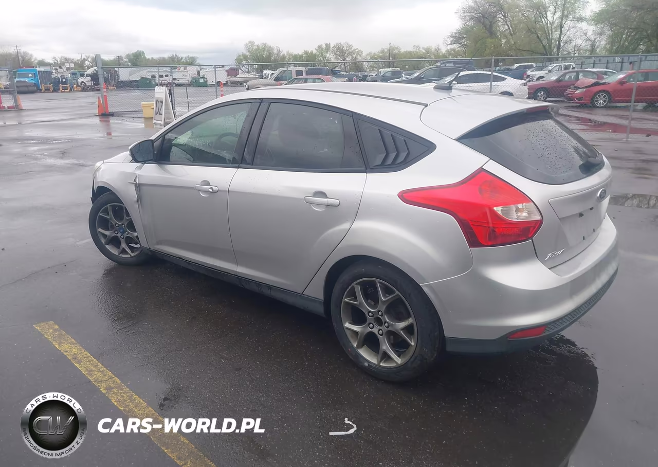 2013 Ford Focus Se VIN:1FADP3K26DL227393 - 3