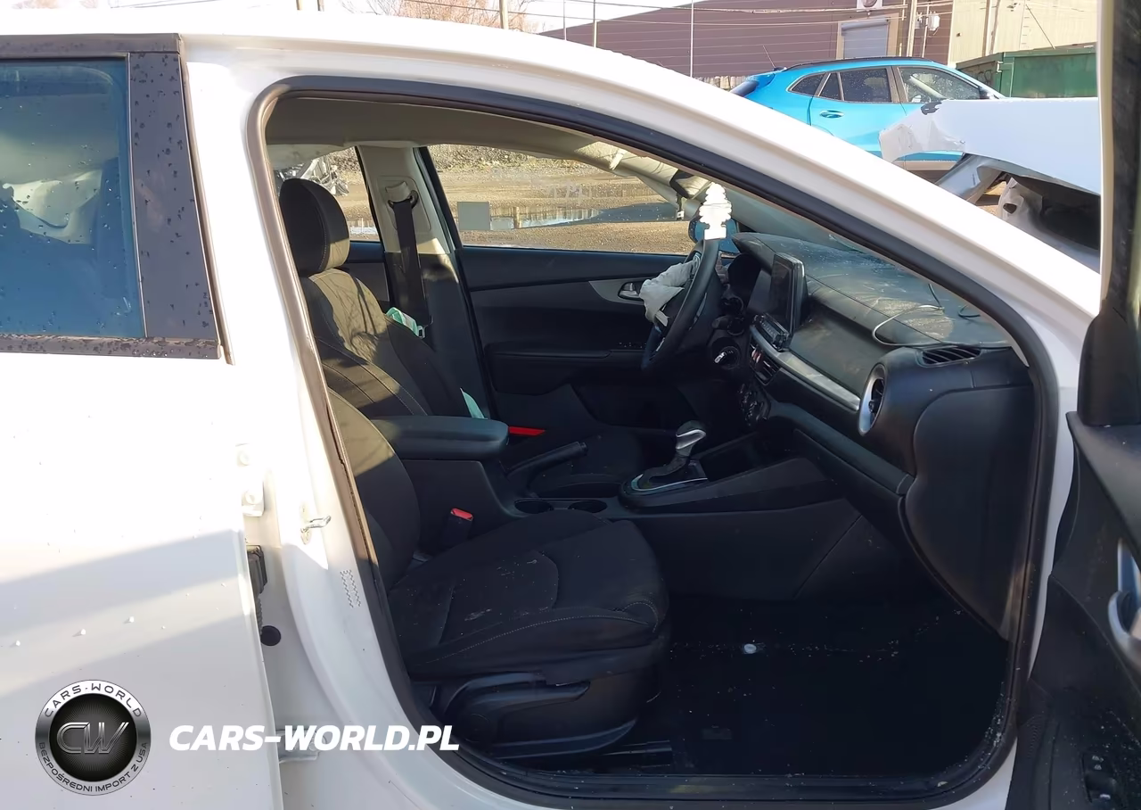 2020 Kia Forte Lxs VIN:3KPF24AD3LE182429 - 5