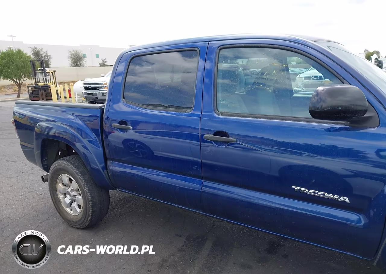 2015 Toyota Tacoma Prerunner V6 VIN:3TMJU4GN1FM186770 - 13
