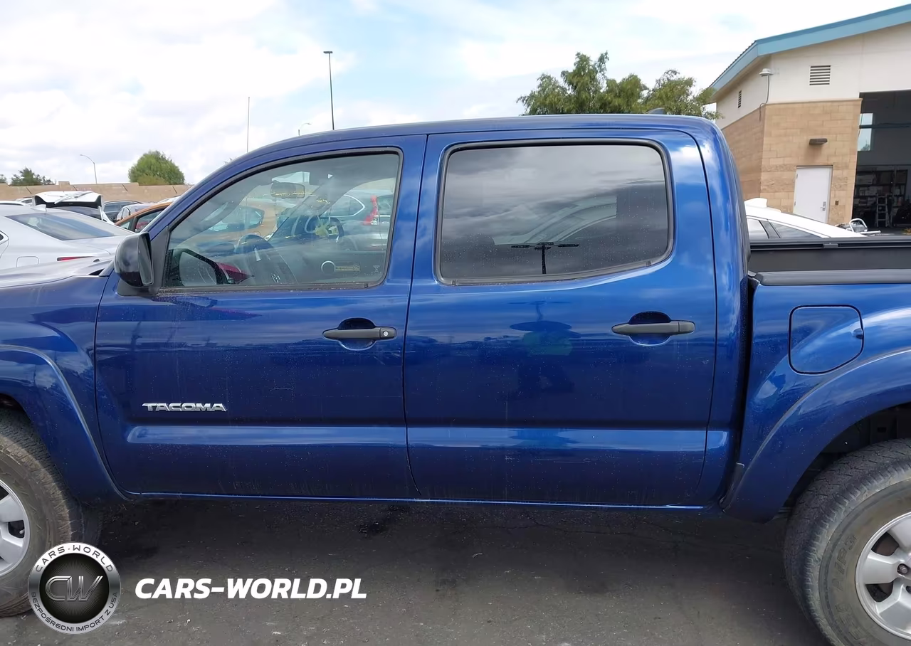 2015 Toyota Tacoma Prerunner V6 VIN:3TMJU4GN1FM186770 - 14