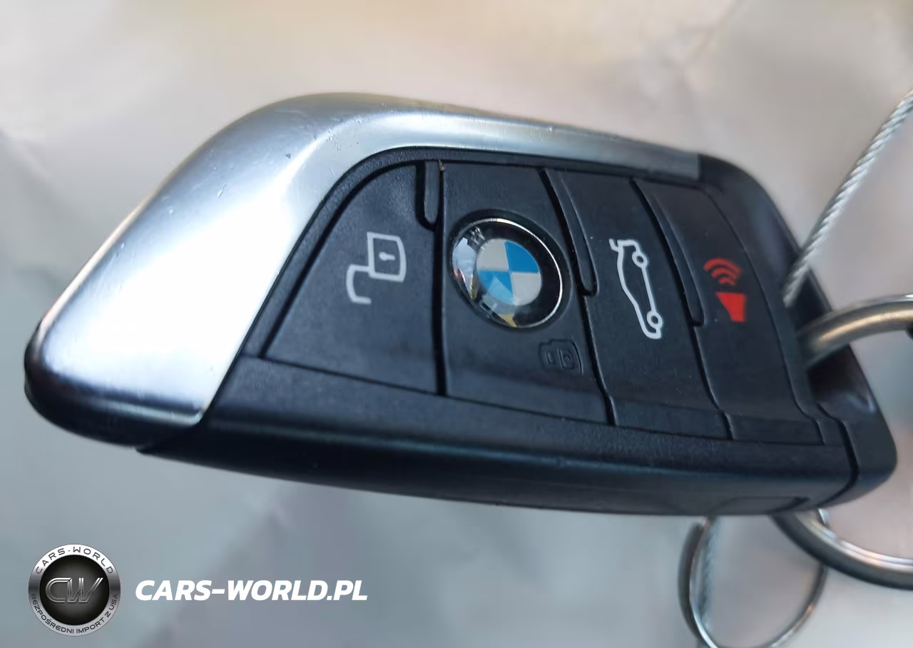 2022 BMW 330I VIN:3MW5R1J00N8C34309 - 11