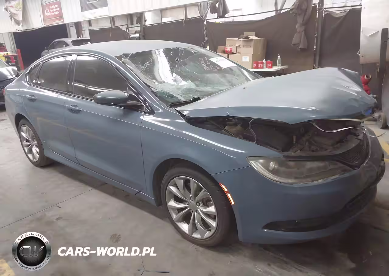 2015 Chrysler 200 S
