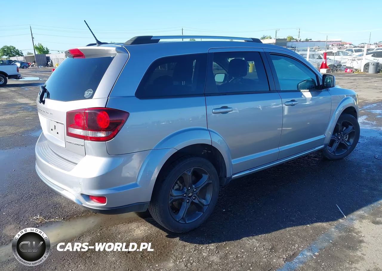 2018 Dodge Journey Crossroad Awd VIN:3C4PDDGG4JT353388 - 4