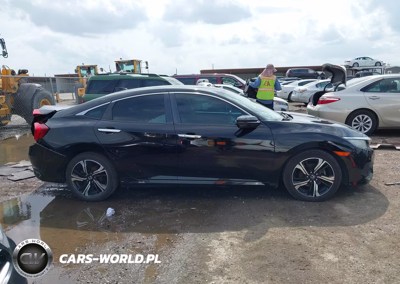 2016 Honda Civic Touring VIN:19XFC1F91GE009028 - 14