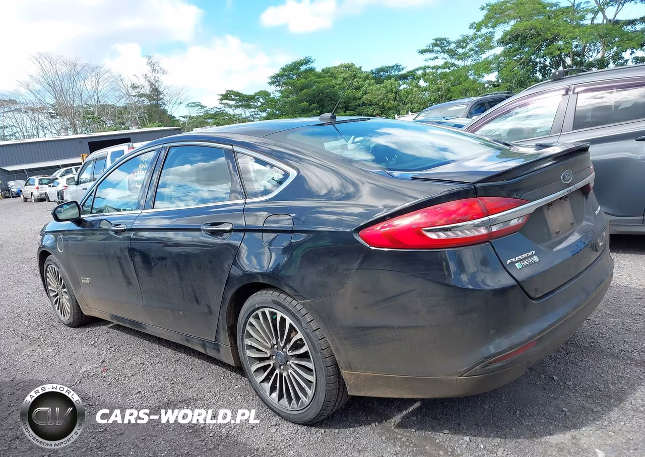 2017 Ford Fusion Energi Titanium VIN:3FA6P0SU1HR367903 - 14
