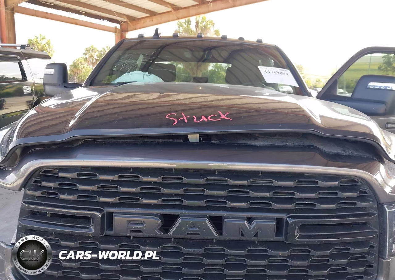 2024 Ram 3500 Big Horn 4X4 8' Box VIN:3C63RRHL1RG391634 - 10