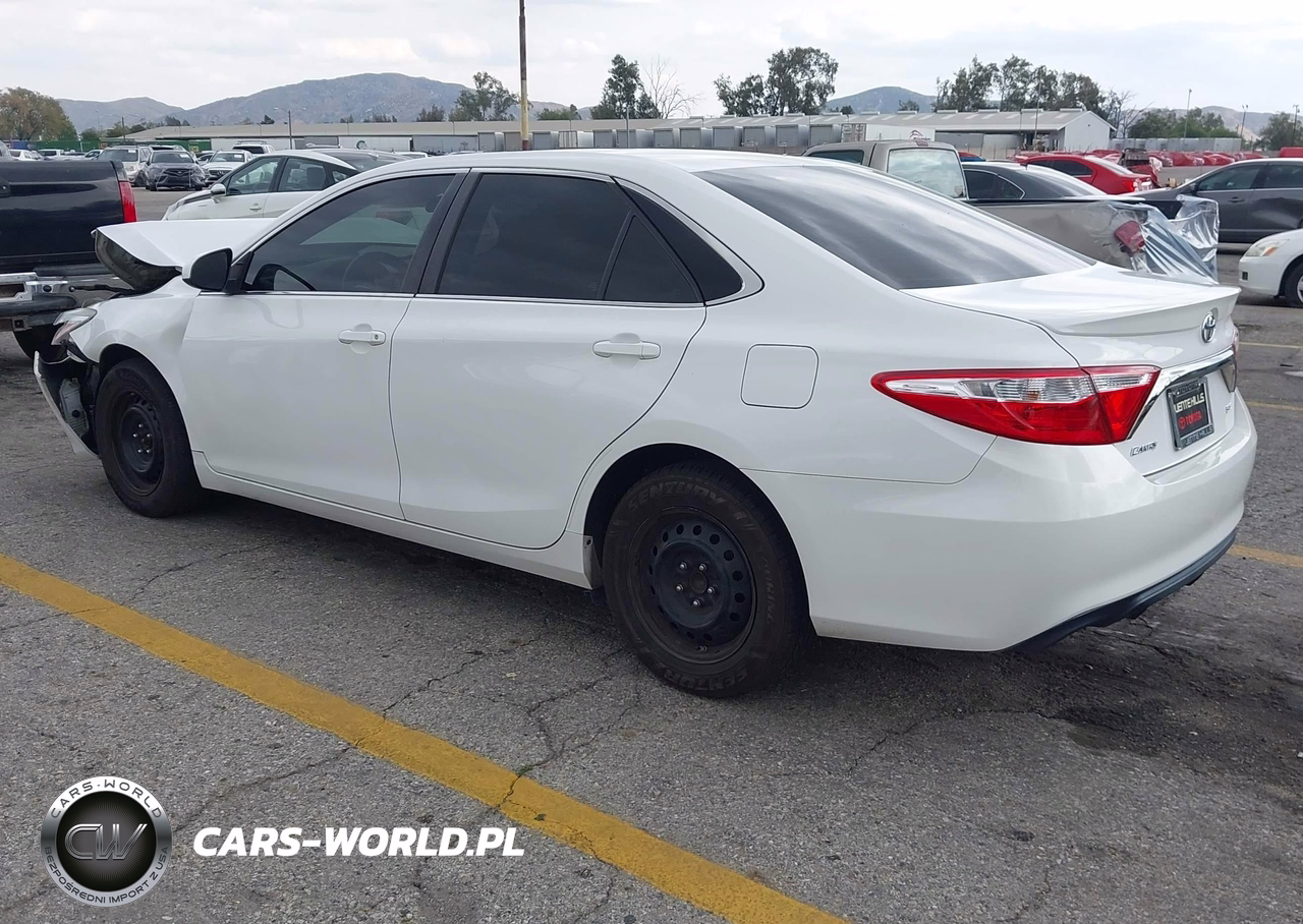 2016 Toyota Camry Se VIN:4T1BF1FK6GU190259 - 3