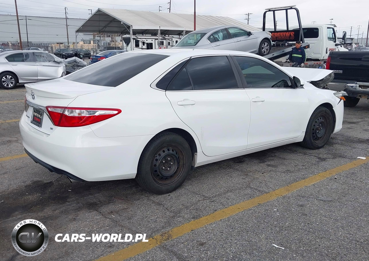 2016 Toyota Camry Se VIN:4T1BF1FK6GU190259 - 4