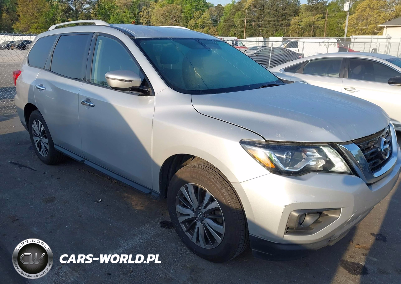 2018 Nissan Pathfinder Sv