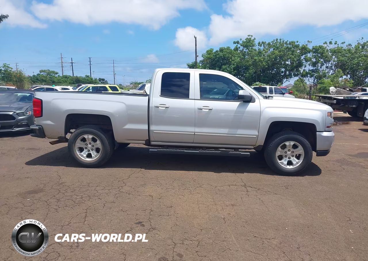 2018 Chevrolet Silverado 1500 2Lt VIN:1GCVKREC5JZ218486 - 13