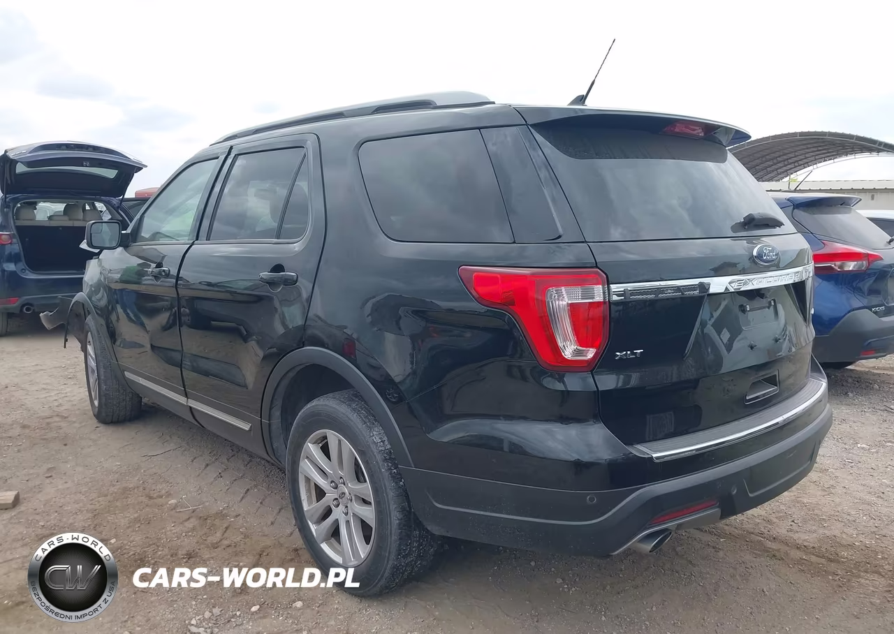 2018 Ford Explorer Xlt VIN:1FM5K8D8XJGB46165 - 3
