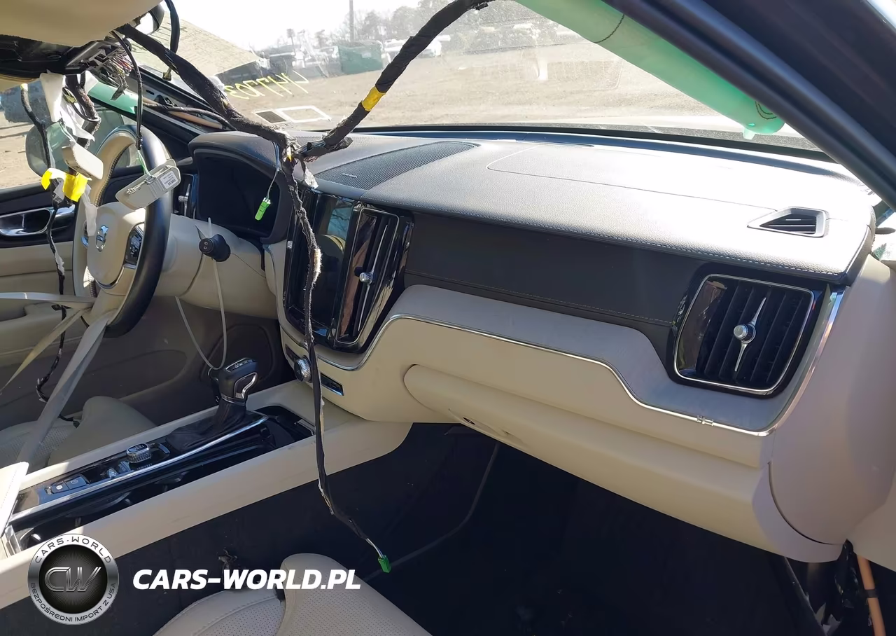 2021 Volvo Xc60 T5 Inscription VIN:YV4102RL2M1727943 - 5