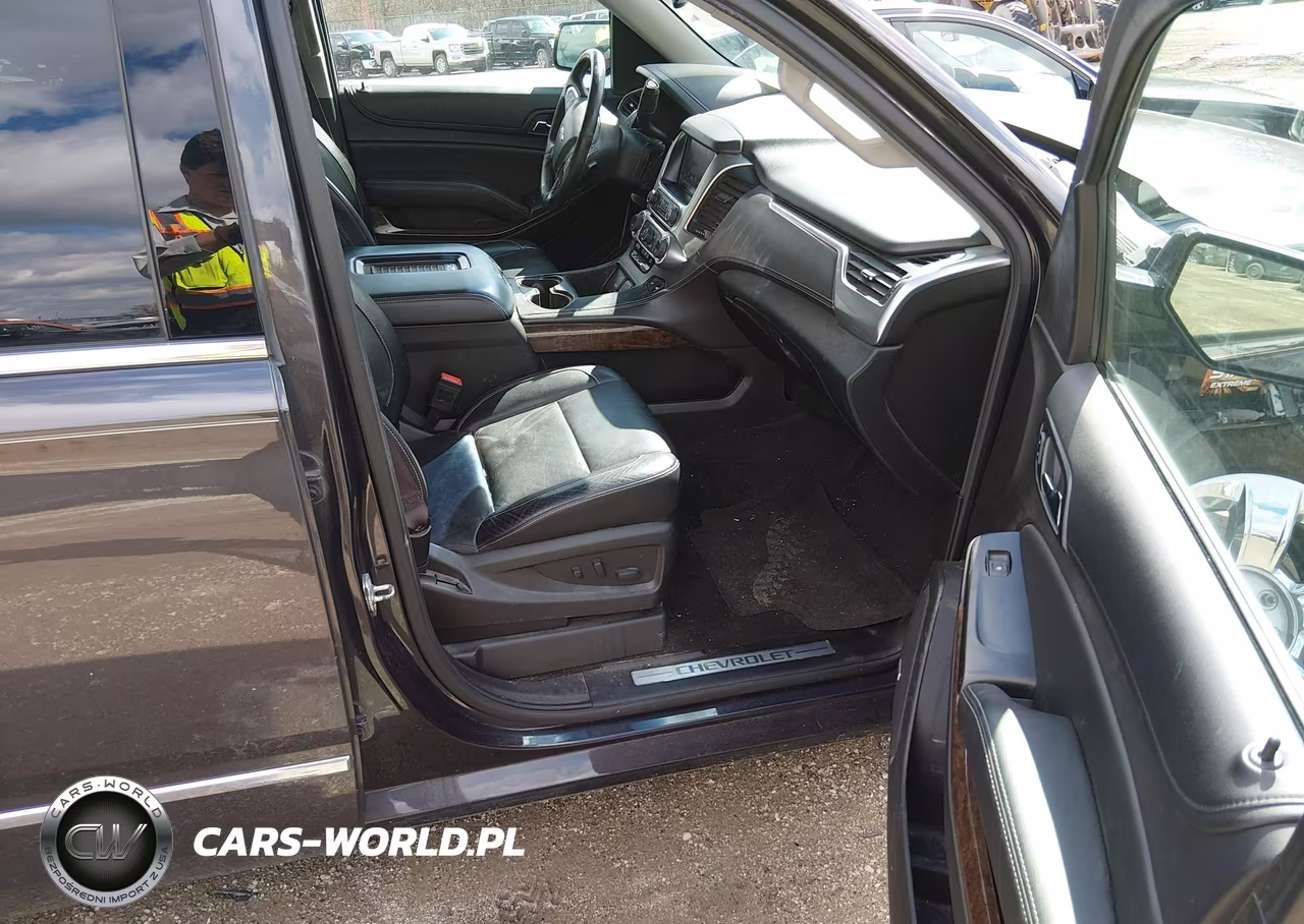 2016 Chevrolet Tahoe Lt VIN:1GNSKBKC5GR464940 - 5