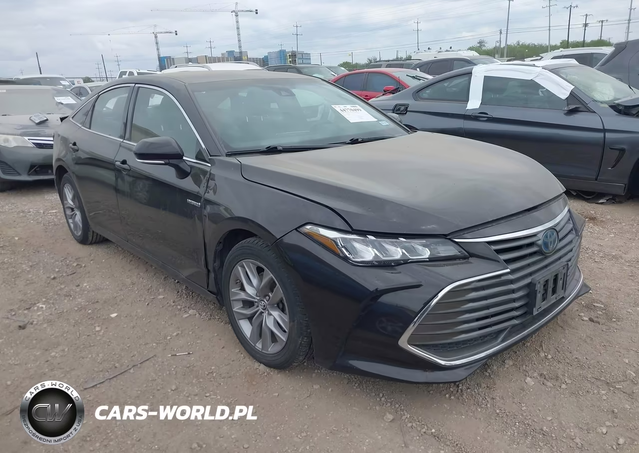 2019 Toyota Avalon Hybrid Xle